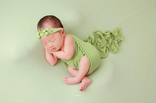 丹东宝宝多大可以不用拍嗝